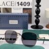 GUCCI 2025 Spring New Arrival Latest Rectangular Sunglasses, Favored by Influencers for Full Charm and Playful Elegance with Excellent Metal Finish