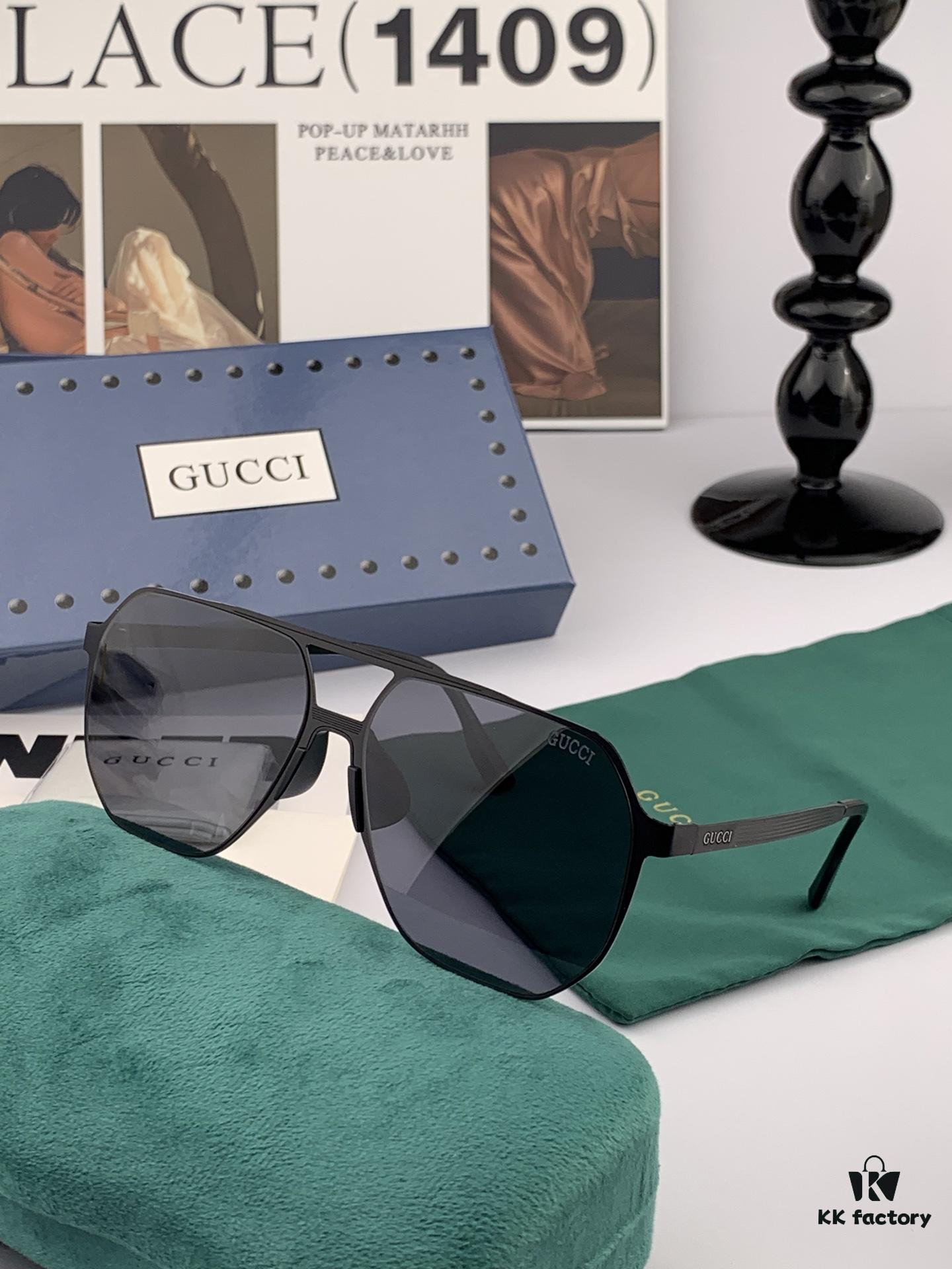 GUCCI Men's Colorful Pilot Polarized Sunglasses