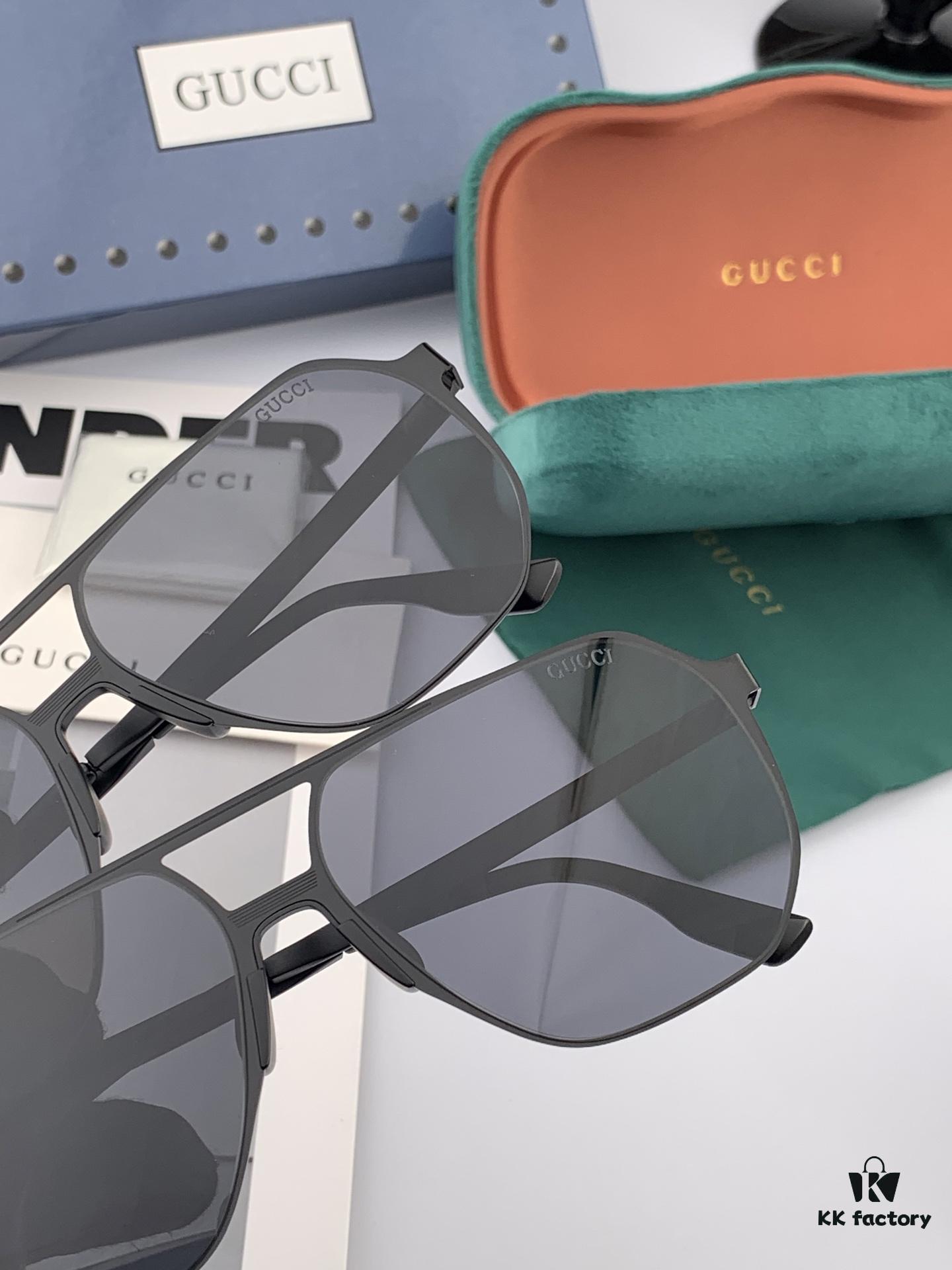 GUCCI Men's Colorful Pilot Polarized Sunglasses