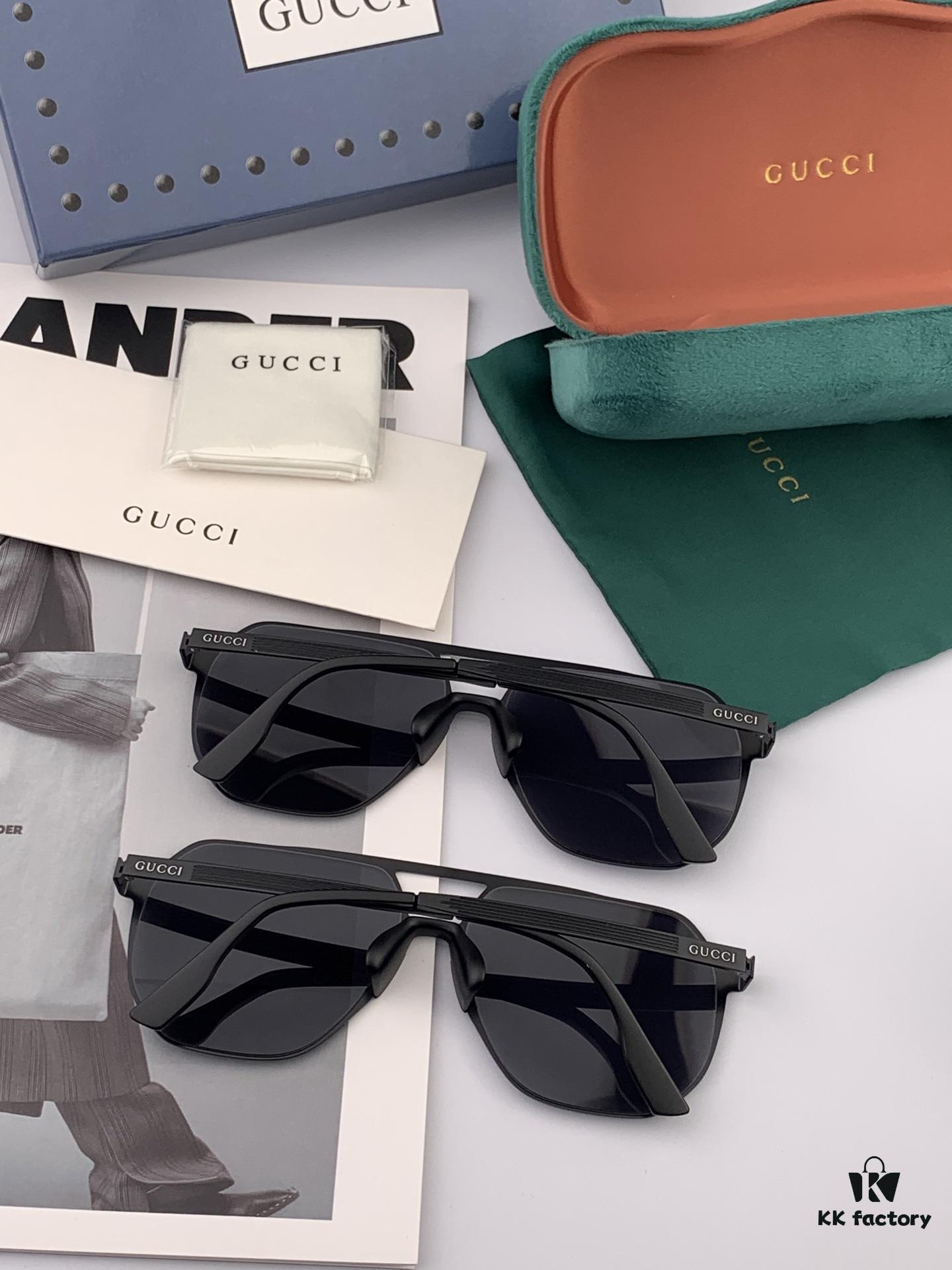 GUCCI Men's Colorful Pilot Polarized Sunglasses