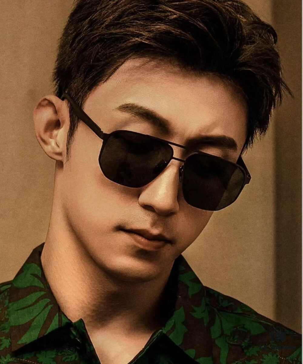 GUCCI Men's Colorful Pilot Polarized Sunglasses