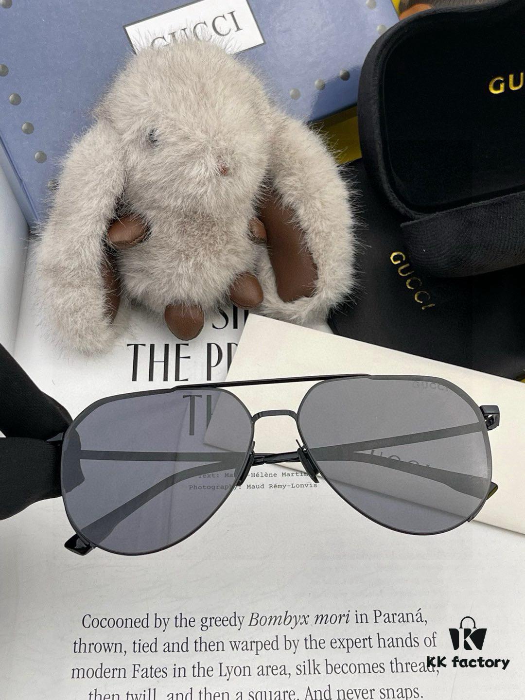 GUCCI Men's Colorful Pilot Polarized Sunglasses