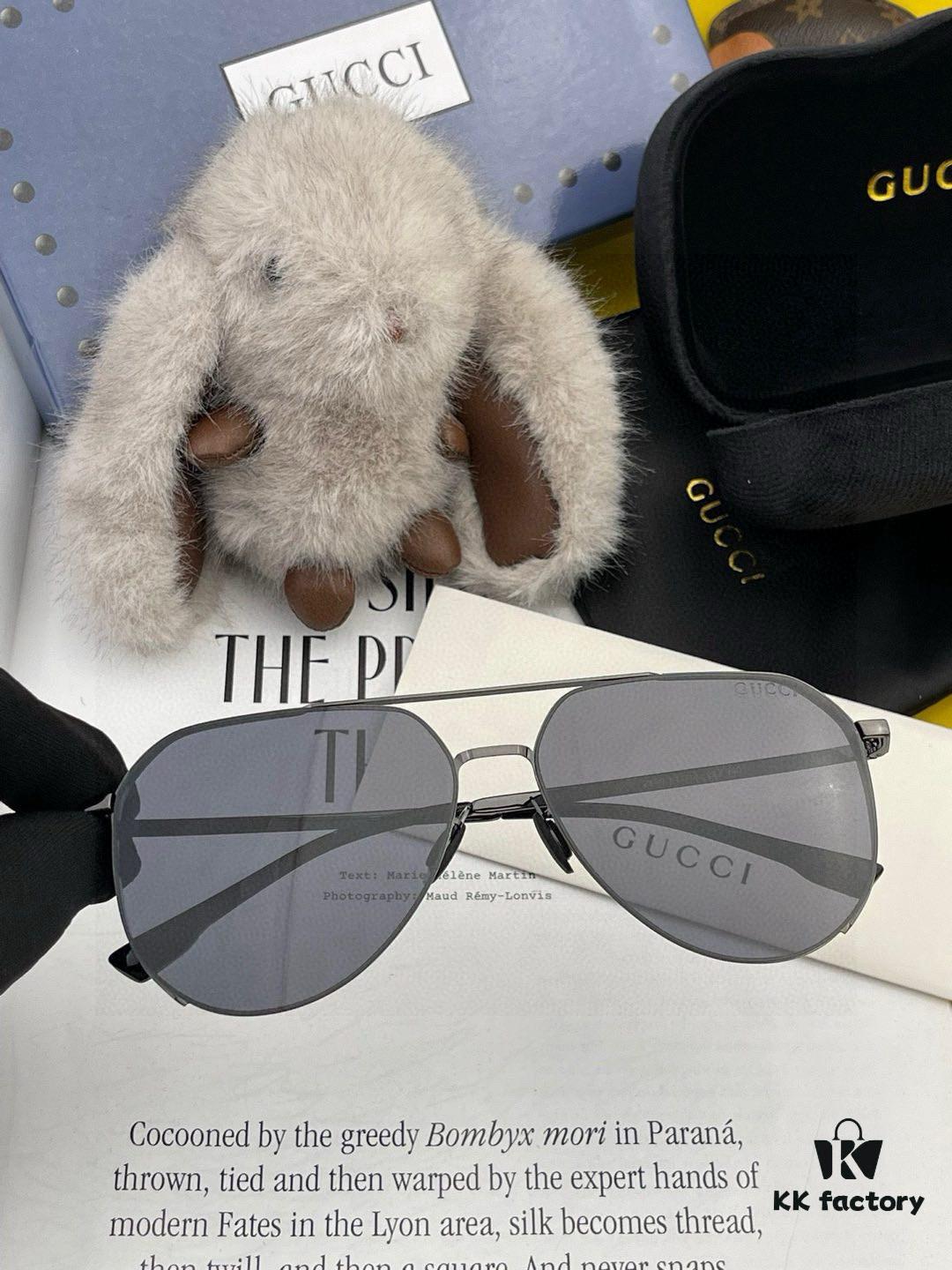 GUCCI Men's Colorful Pilot Polarized Sunglasses