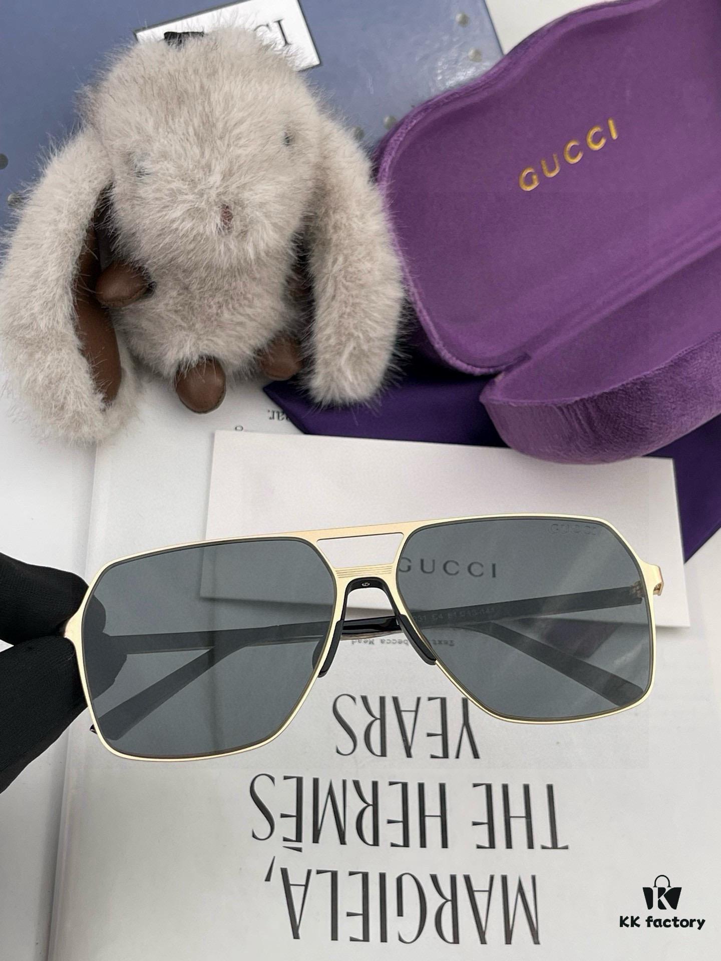 GUCCI Men's Colorful Pilot Polarized Sunglasses