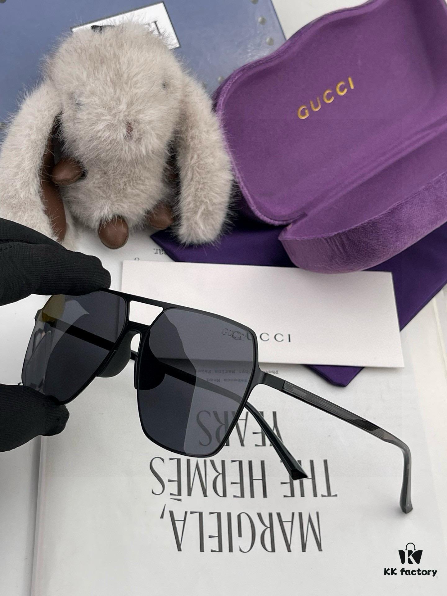 GUCCI Men's Colorful Pilot Polarized Sunglasses