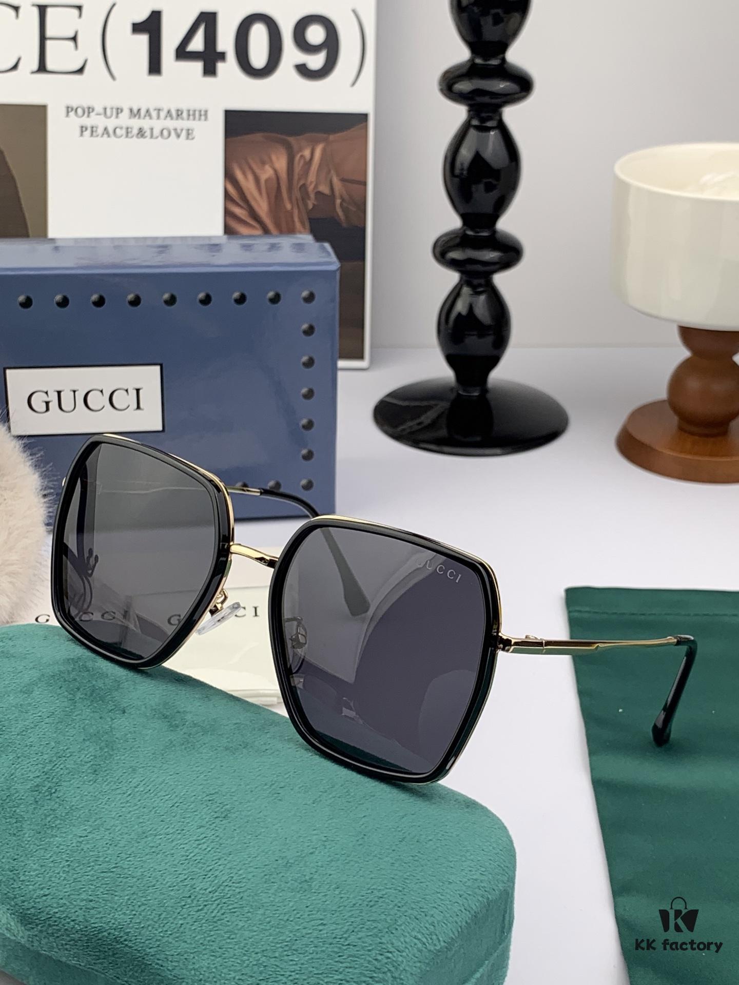 GUCCI 2025 Spring New Arrival Latest Square Frame Sunglasses, Favored by Influencers for Full Charm and Playful Sweetness