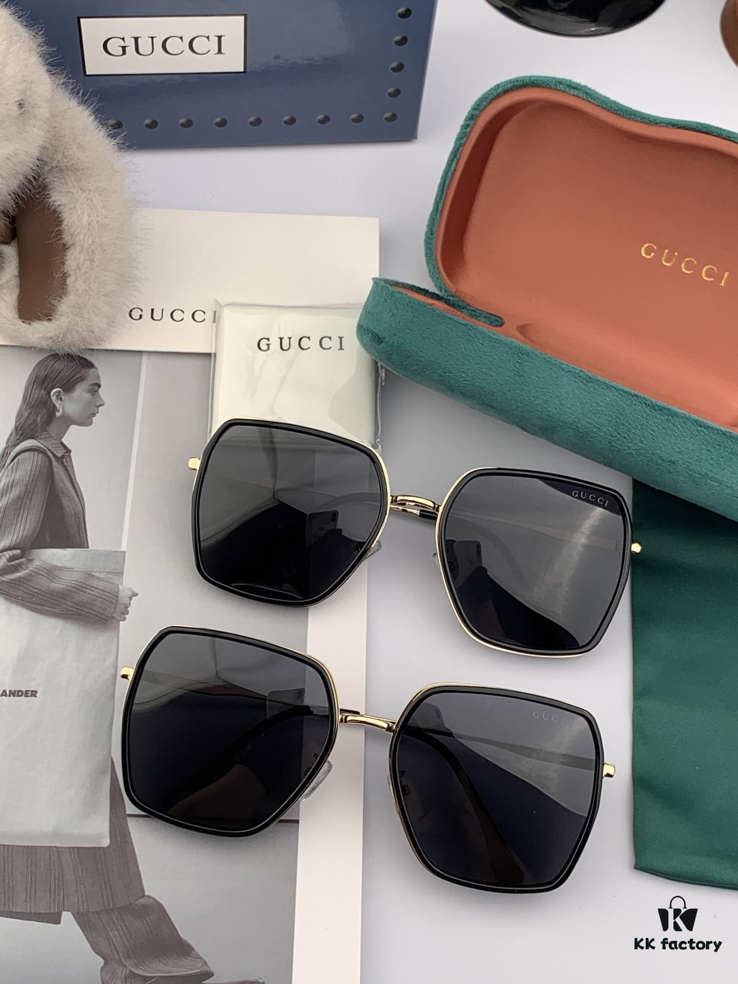 GUCCI 2025 Spring New Arrival Latest Square Frame Sunglasses, Favored by Influencers for Full Charm and Playful Sweetness