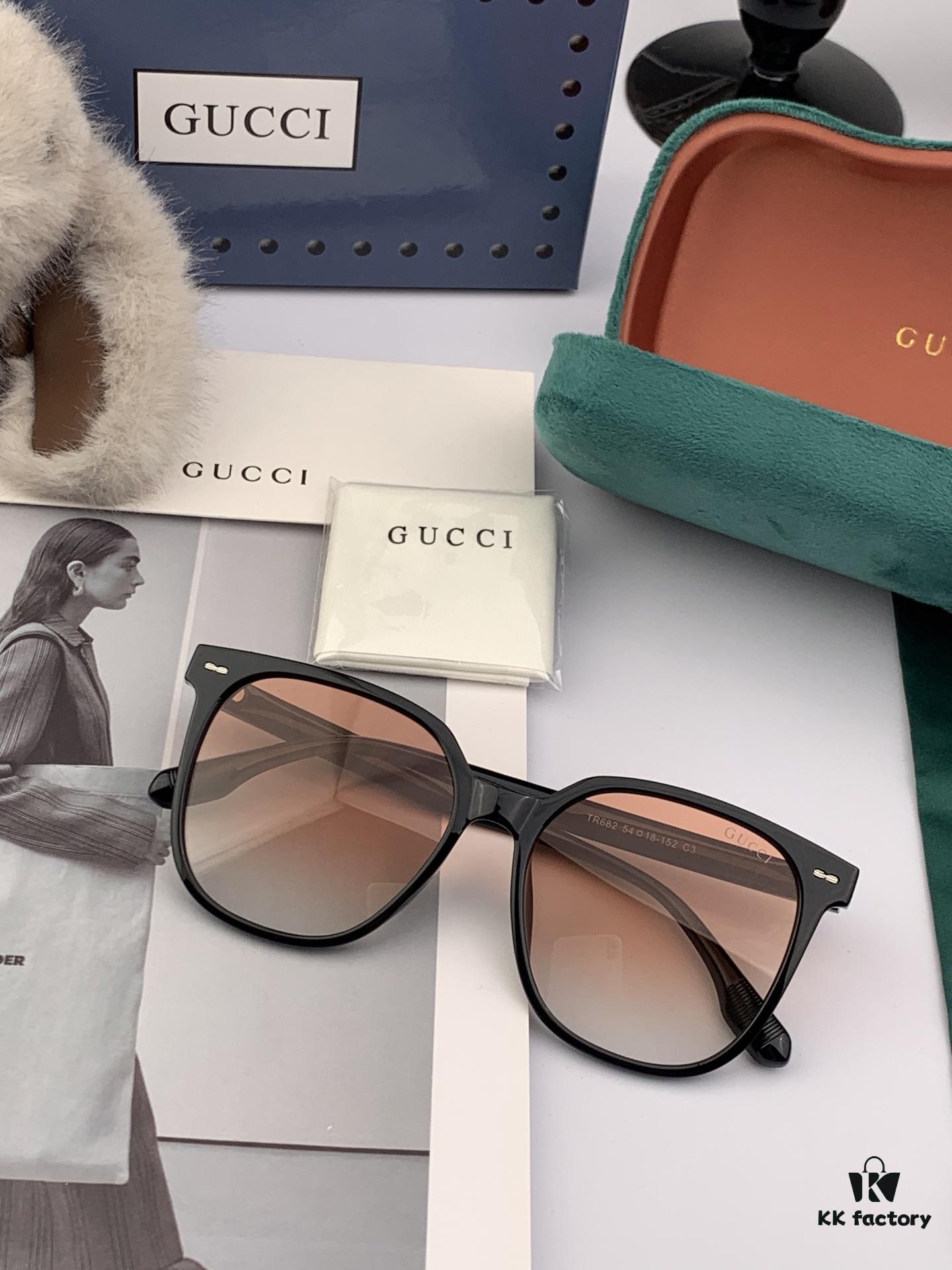 GUCCI GG Round Frame Sunglasses, Perfect Quality, Unique Design, Unisex Style for Men and Women, Fashionable and Versatile, Featured at Fashion Week, Elegant Craftsmanship, Couples' Matching Pair