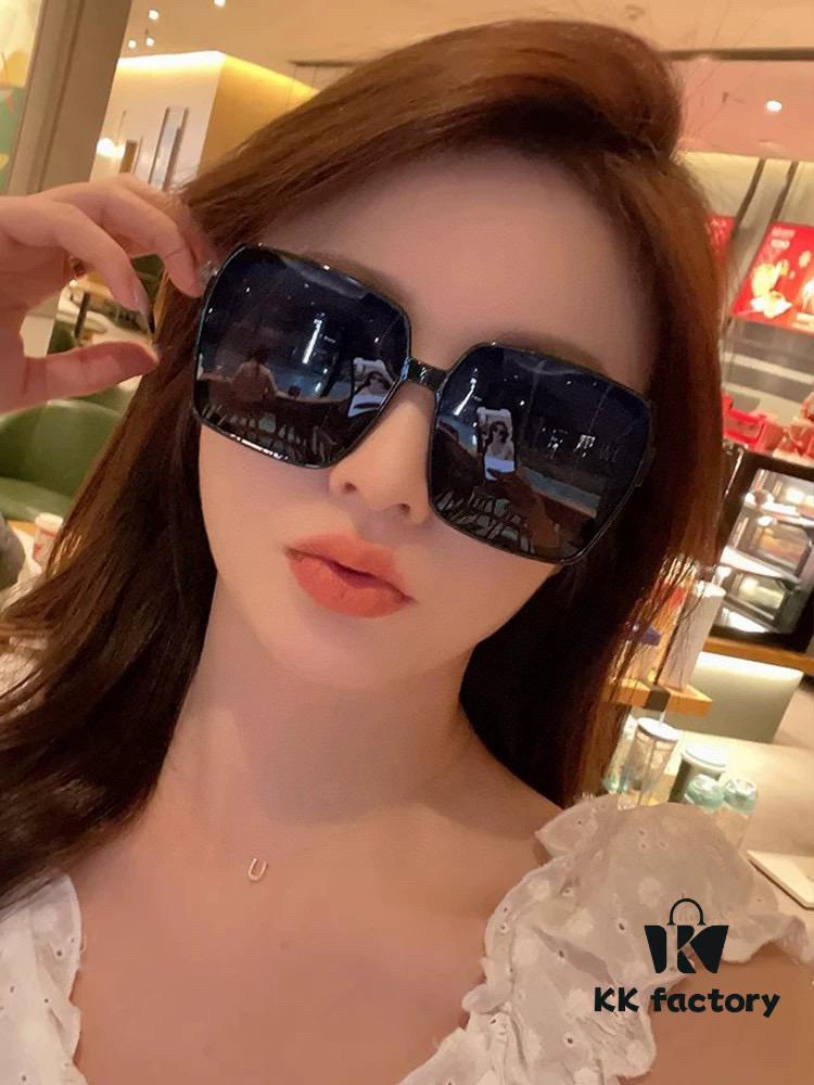 GUCCI 2025 New Arrival Trendy Fashion Square Sunglasses Comfortable Fit Influencer Style Women's HD Thick Polarized Sunglasses