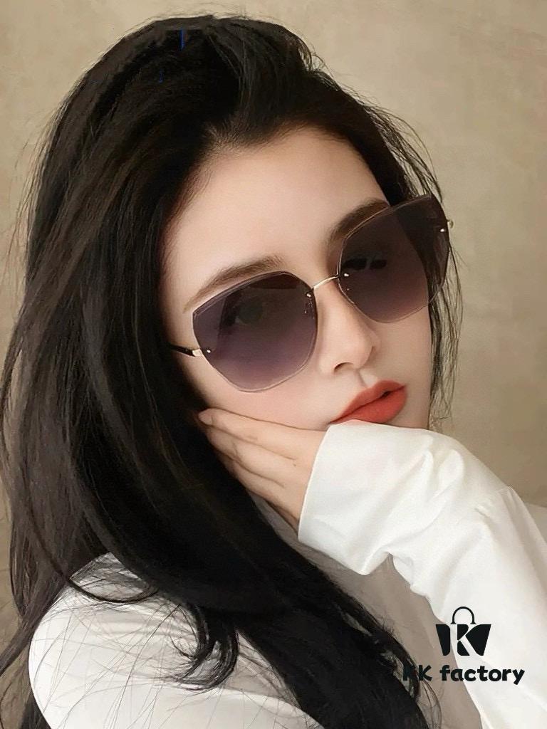 GUCCI 2025 Spring New Arrival Frameless Sunglasses, Popular Among Influencers, Playful and Sweet Design with Excellent Fit and Premium Metal Finish