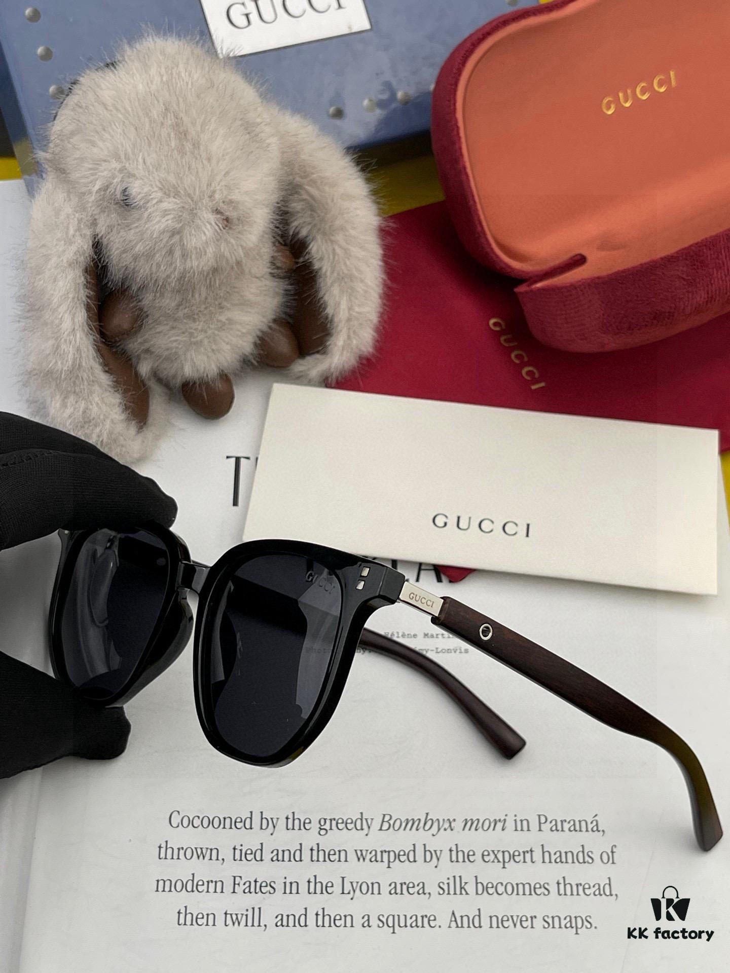 Stylish and Cool [GUCCI] Gucci New Model Sunglasses with Unique Charm and Avant-garde Design, Square Frame with Seamless Bridge for Ultimate Comfort