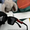 Stylish and Cool [GUCCI] Gucci New Sunglasses with Unique Charm and Avant-garde Design, Square Frame with Seamless Bridge for Ultimate Comfort