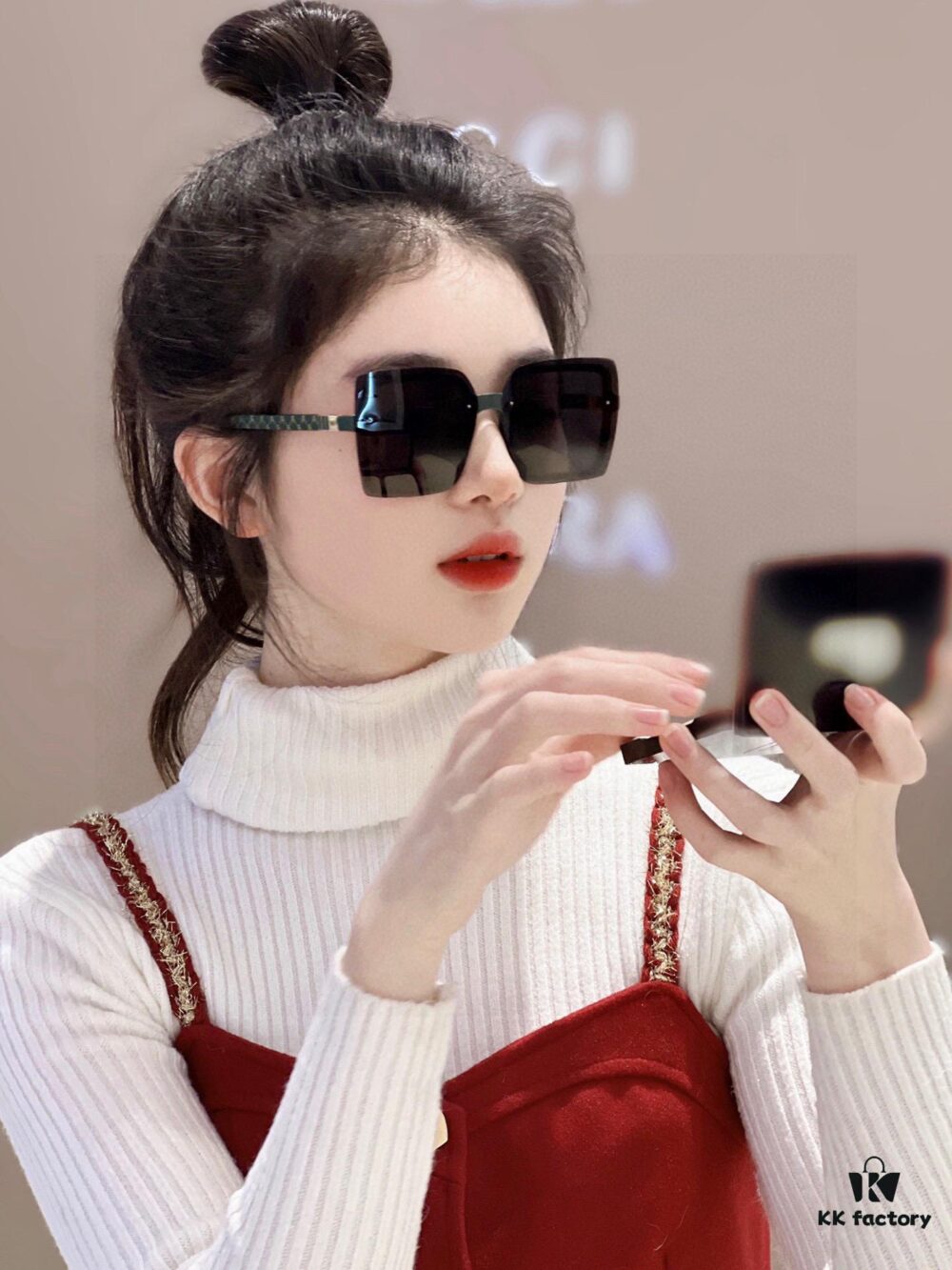 TR Polarized Series Gucci Classic Square Frame Design, Universal Fit for All Face Shapes, Stylish with Coats or Dresses, Polarized Lenses for UV Protection Model: G9222 Sunglasses