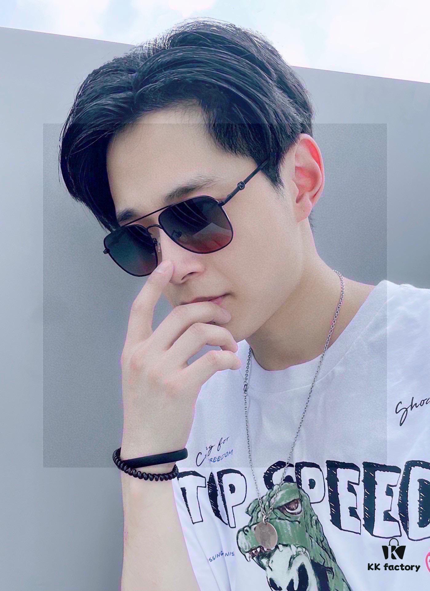 Gucci Bee Original Men's and Women's Unisex Polarized Sunglasses with Metal Alloy Frame and Double G Bee Logo Temples