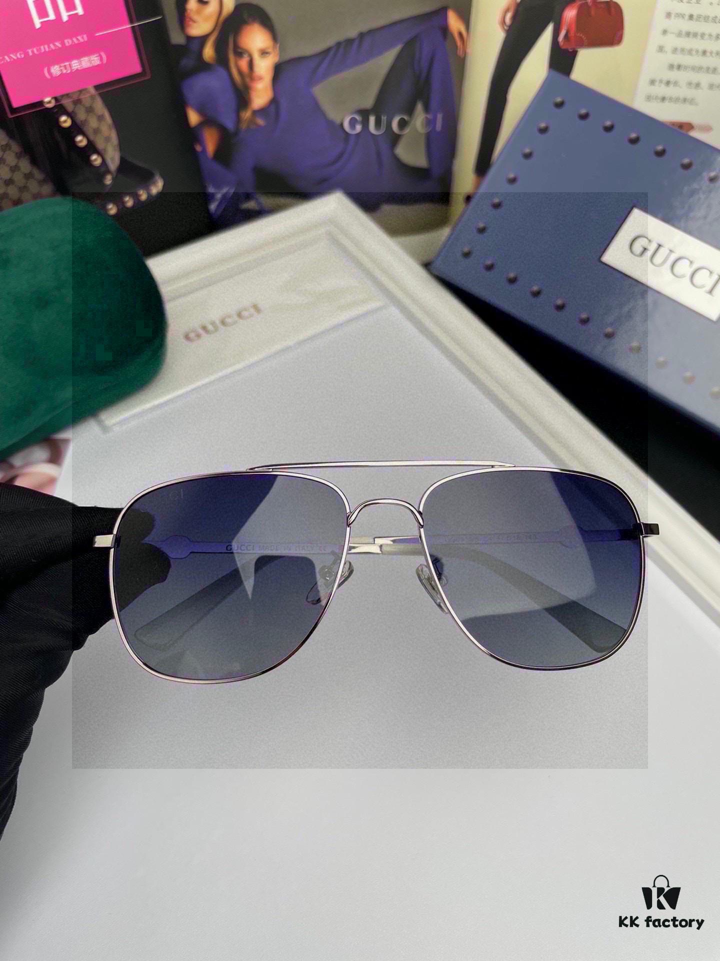 Gucci Bee Original Men's and Women's Unisex Polarized Sunglasses with Metal Alloy Frame and Double G Bee Logo Temples