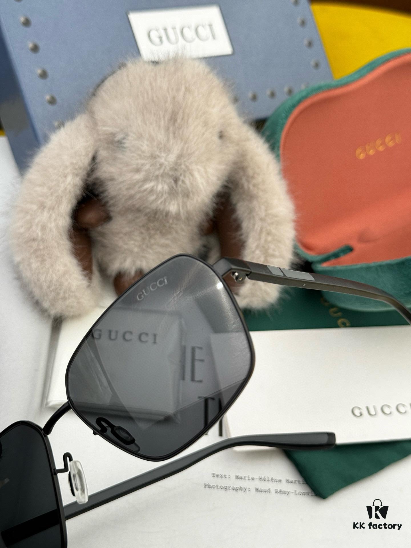 GUCCI Men's Colorful Pilot Polarized Sunglasses