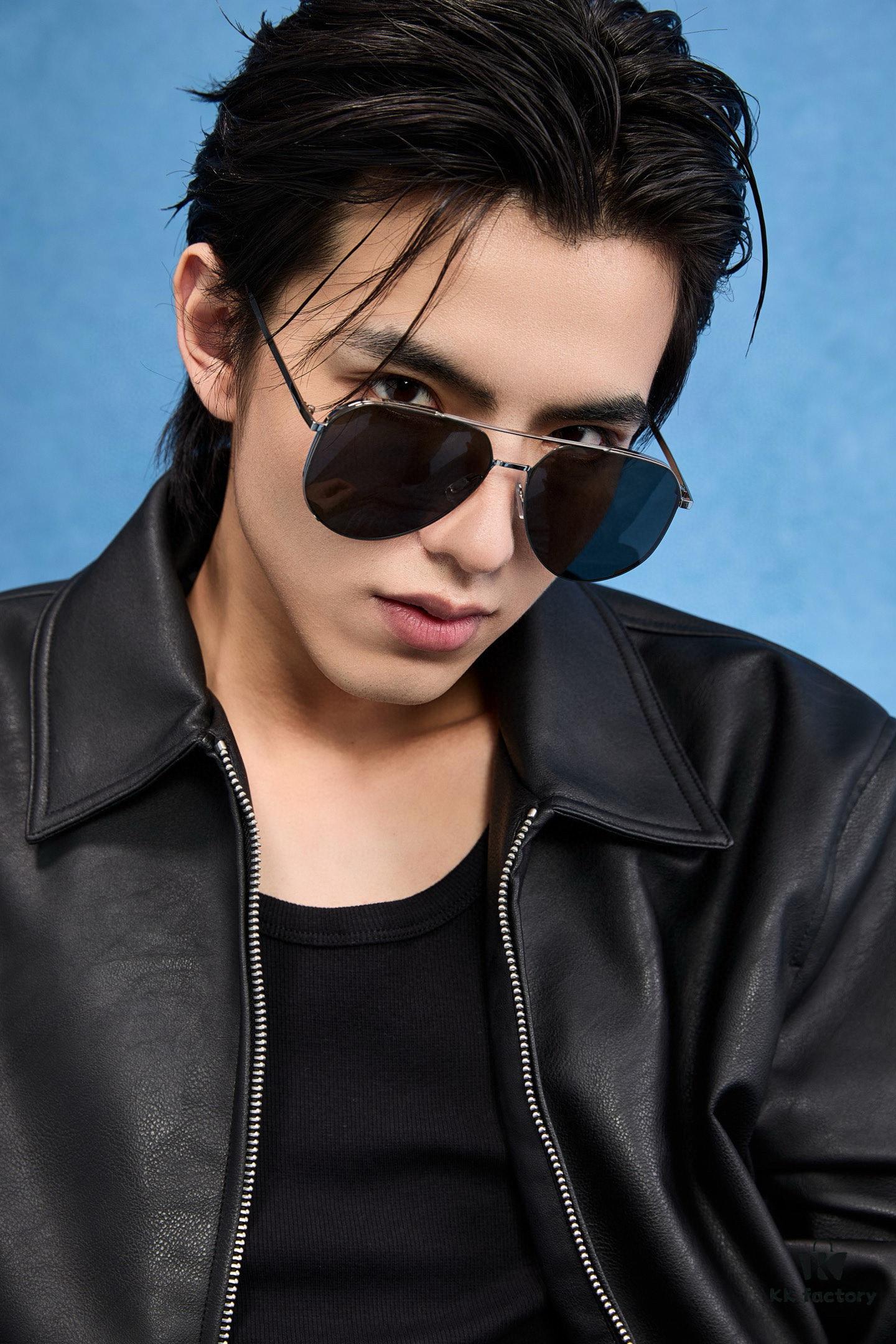 GUCCI Men's Colorful Pilot Polarized Sunglasses