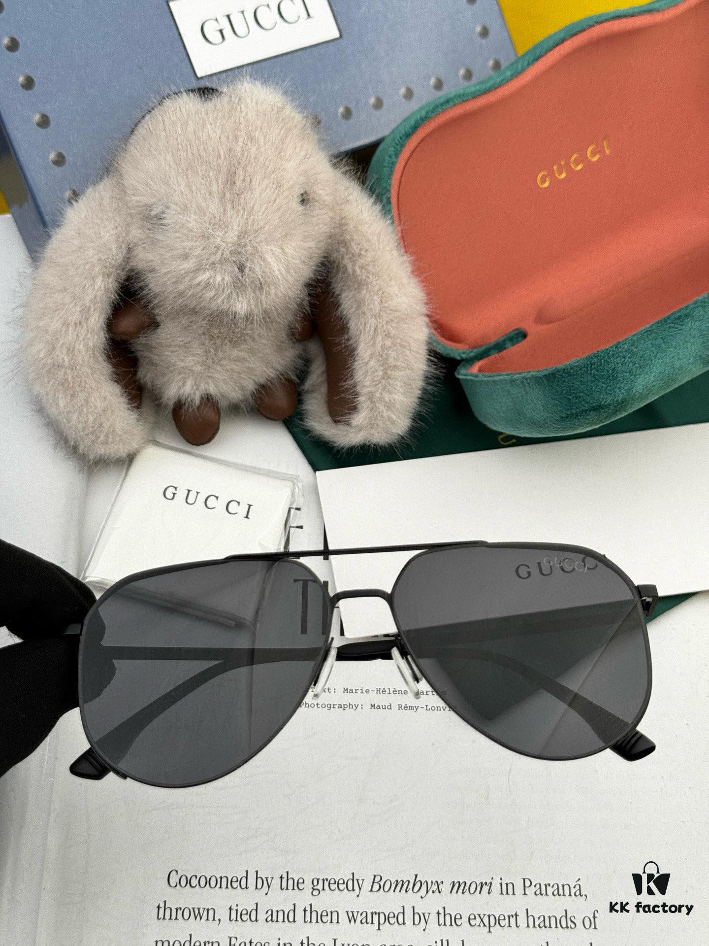 GUCCI Men's Colorful Pilot Polarized Sunglasses