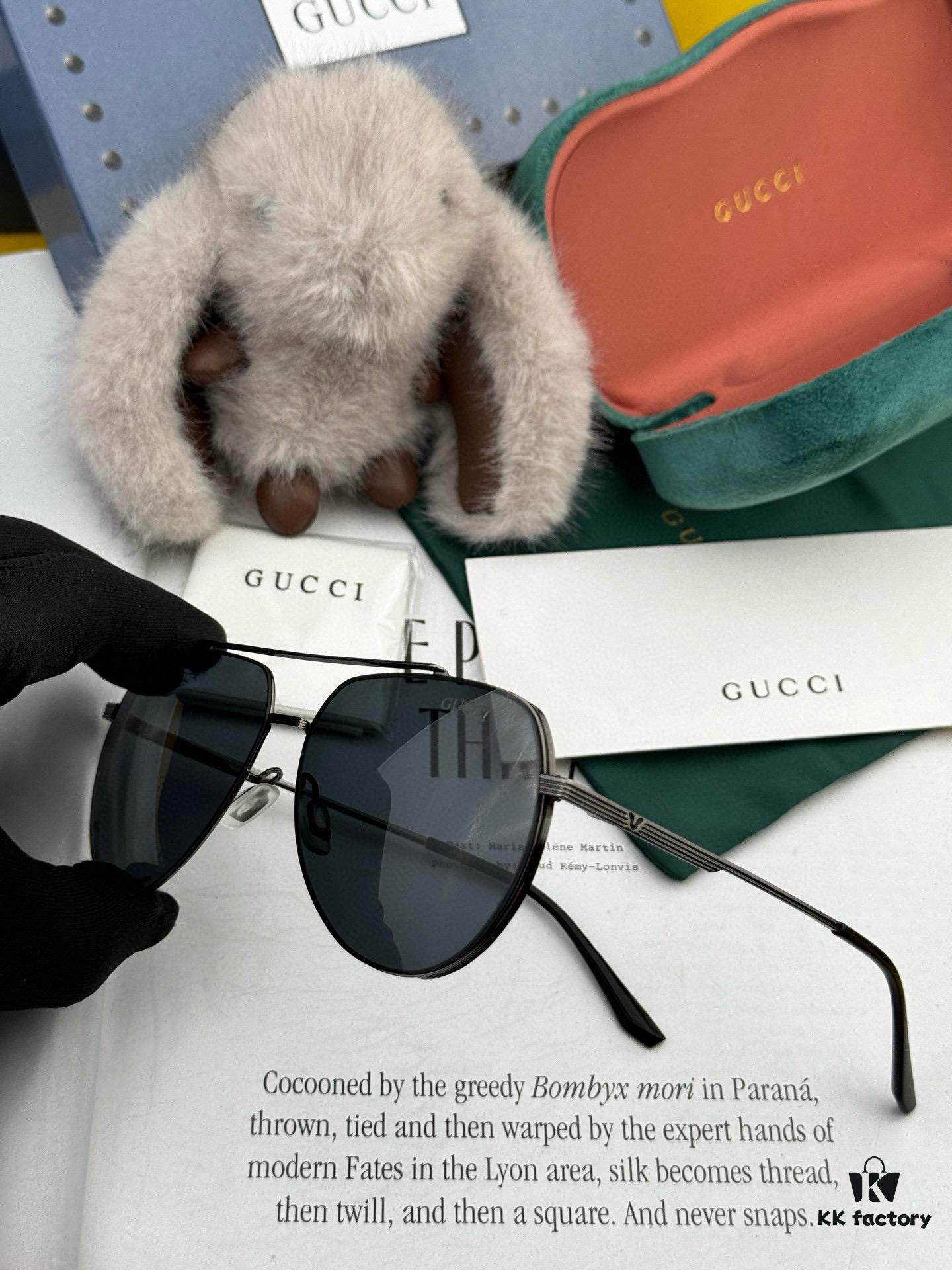 GUCCI Men's Colorful Pilot Polarized Sunglasses
