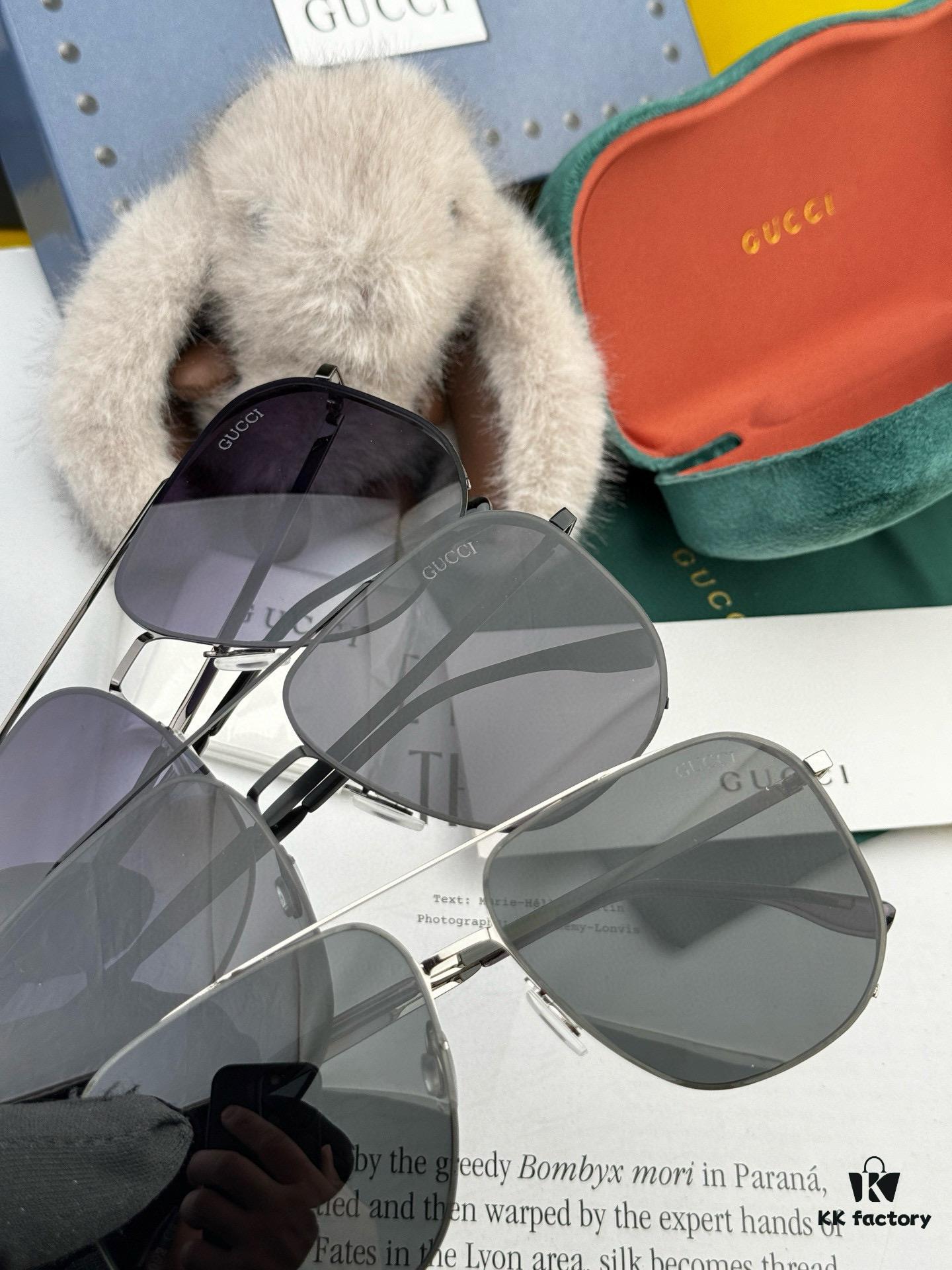 GUCCI Men's Colorful Pilot Polarized Sunglasses