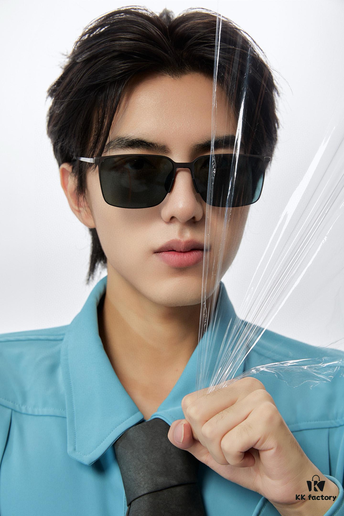 GUCCI Men's Colorful Pilot Polarized Sunglasses