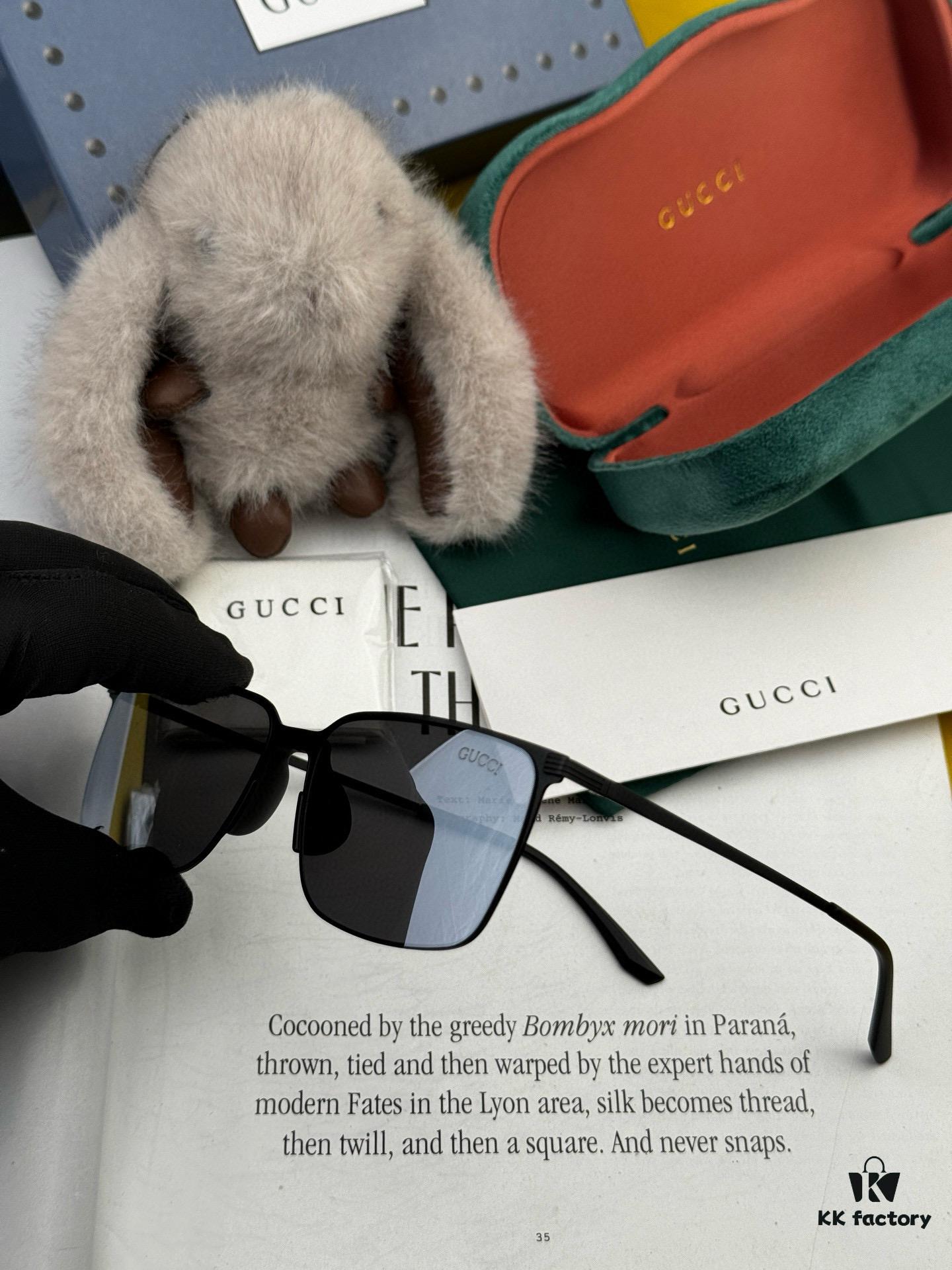 GUCCI Men's Colorful Pilot Polarized Sunglasses