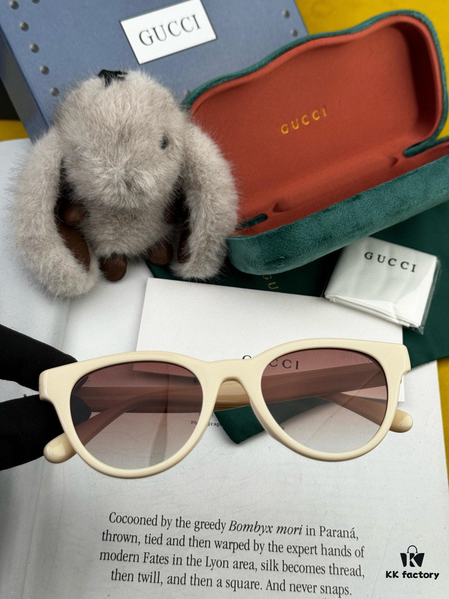 【GUCCI】2025 Spring New Arrival Trendy Best-Selling Fashion Small-Frame Polarized Sunglasses High Quality Comfortable Wear Influencer Favorite Style Model: G3905 Eyeglasses Sunglasses