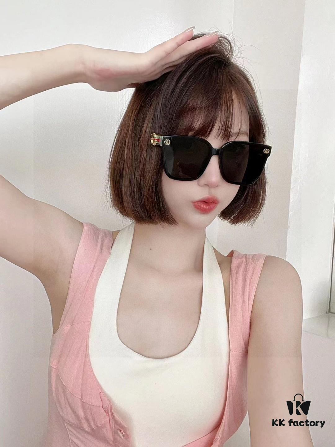 Gucci 2025 Spring New Arrival Super Fresh Style Ultra-Bright Frame with Large G Logo on Temple, Elegant and Stylish Women's Popular Sunglasses