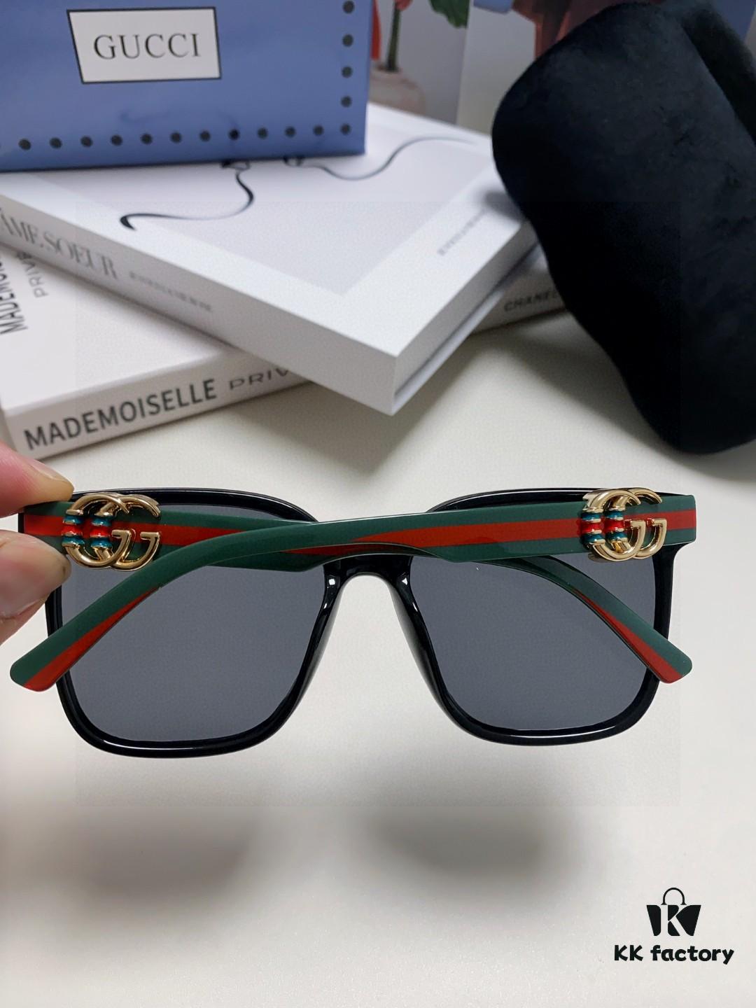 Gucci 2025 Spring New Arrival Super Fresh Style Ultra-Bright Frame with Large G Logo on Temple, Elegant and Stylish Women's Popular Sunglasses