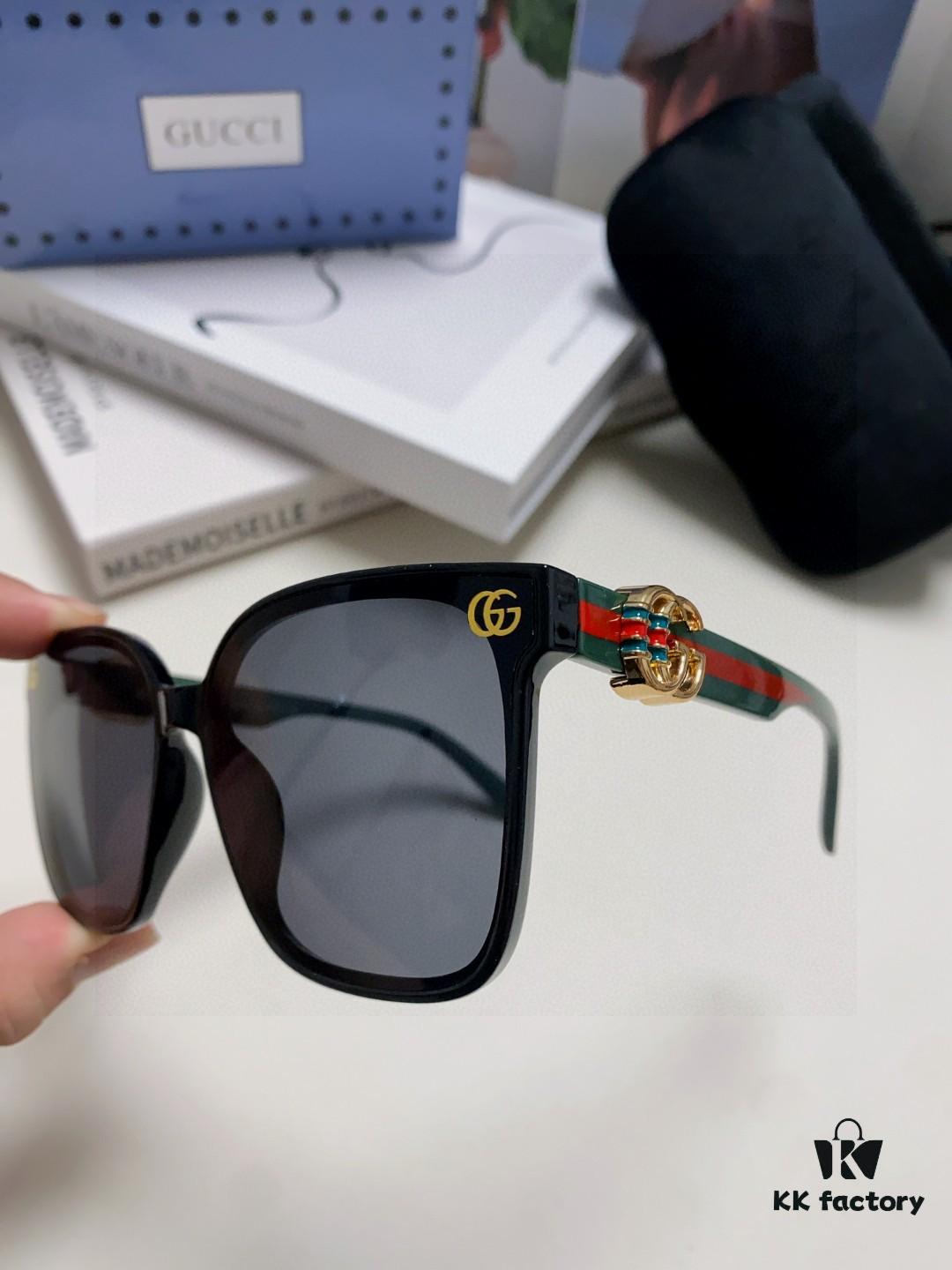 Gucci 2025 Spring New Arrival Super Fresh Style Ultra-Bright Frame with Large G Logo on Temple, Elegant and Stylish Women's Popular Sunglasses