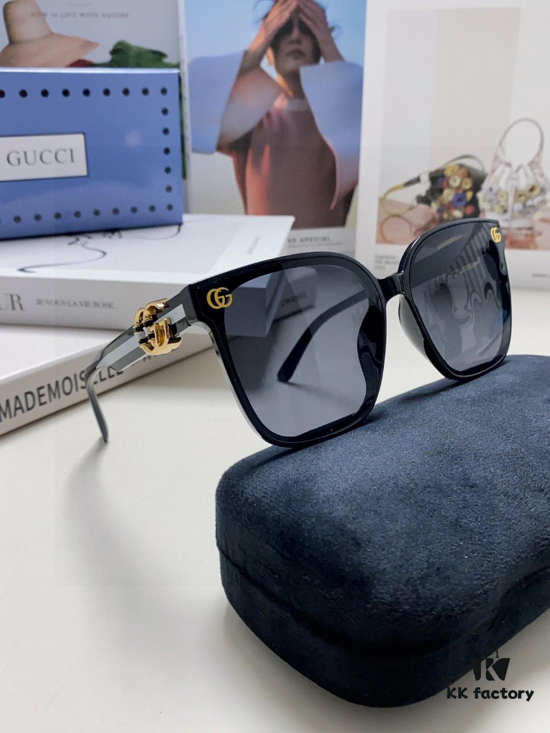 Gucci 2025 Spring New Arrival Ultra-Fresh Style Shiny Frame with Oversized G Logo on Temples, Elegant and Stylish Women's Best-Selling Sunglasses