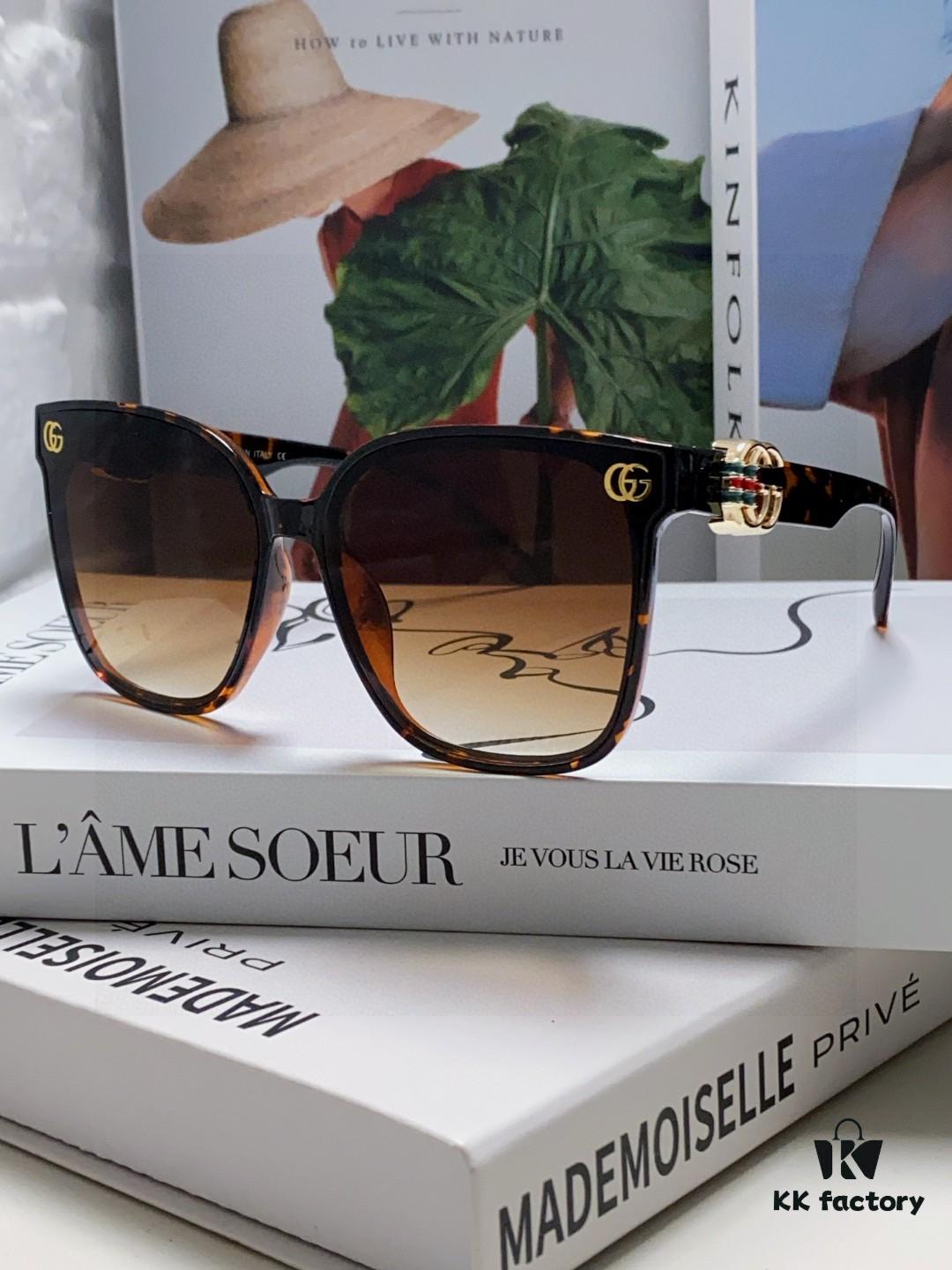 Gucci 2025 Spring New Arrival Ultra-Fresh Style Shiny Frame with Oversized G Logo on Temples, Elegant and Stylish Women's Best-Selling Sunglasses