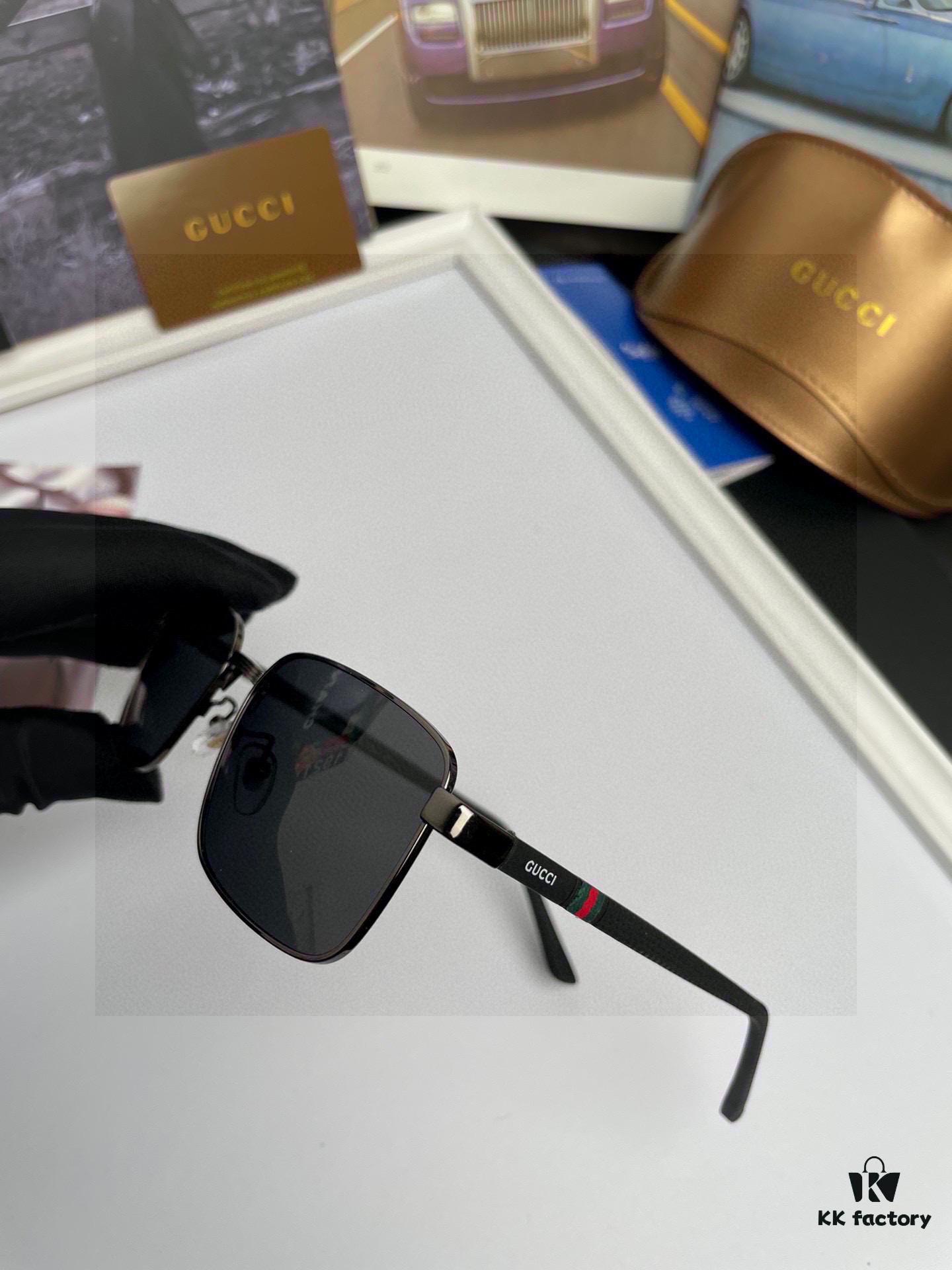 Gucci Unisex High-Quality Polarized Sunglasses with Clear Optics, Premium Frame and Logo-Embossed Temples