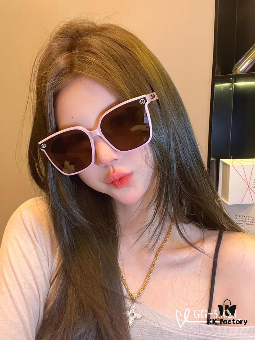 GUCCI Italy - Polarized TR Frame Sunglasses with High-Definition Resin Lenses, Lightweight and Comfortable Wear, Model 53028