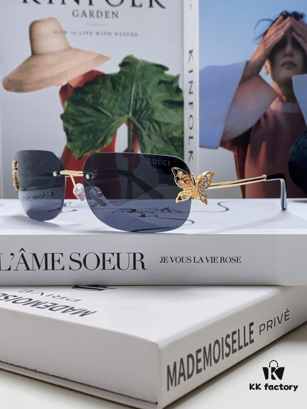 Gucci Rhinestone-Embellished Butterfly Unisex Frameless Sunglasses for Women, Trendy and Stylish Retro Fashion Lady's Best-Selling Eyewear