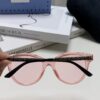 Gucci New Bee Style Sunglasses with Metal Hinges, UV Protection, Stylish and Face-Framing for Outdoor Fashion