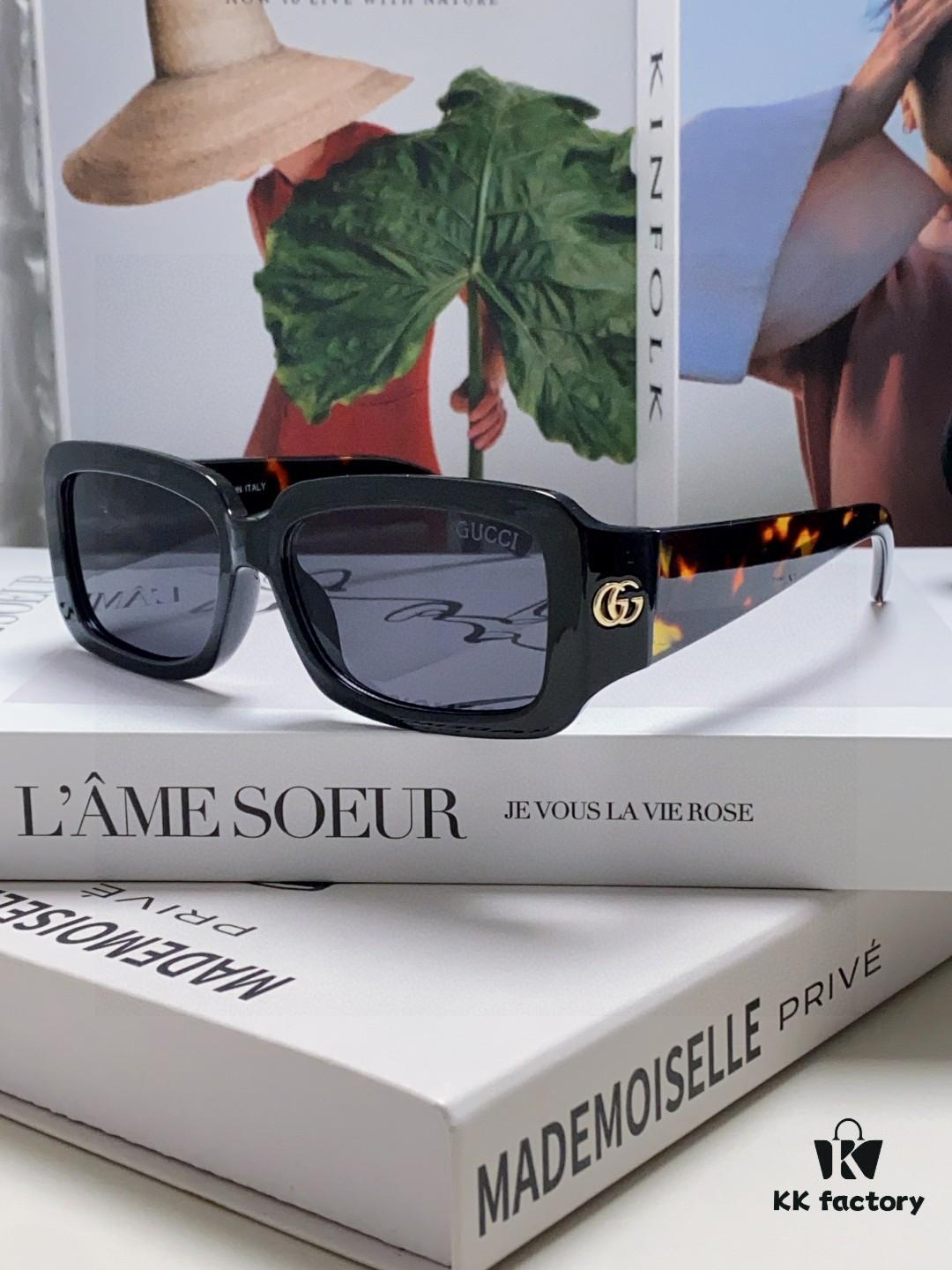 Gucci 2025 New Arrival Unisex Black Rectangular Acetate Sunglasses with Dual Side Logo, Trendy and Comfortable Oversized Sun Glasses