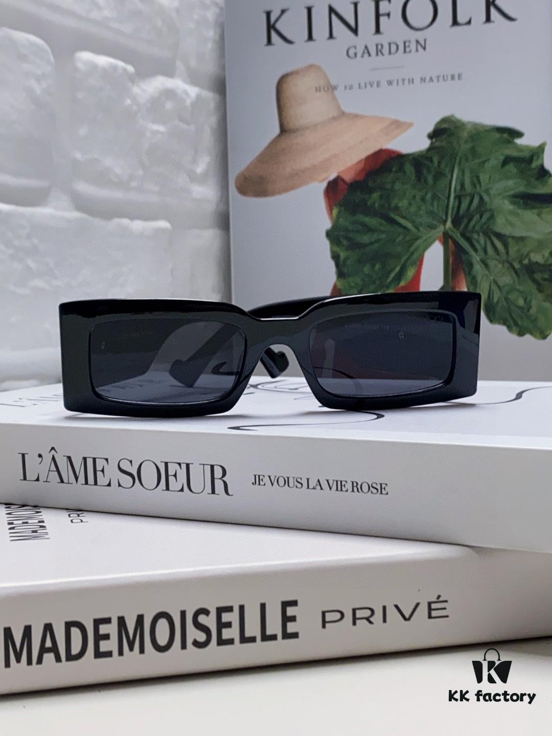 Gucci Bright and Bold Personality Rectangular Narrow-Framed Sunglasses, Unisex Streetwear Style, Versatile and Chic, Model GG1425S