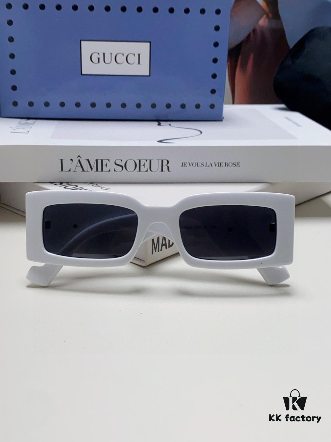 Gucci Cheerful and Bold Personality Rectangular Narrow-Framed Sunglasses Unisex Street Fashion GG1425S