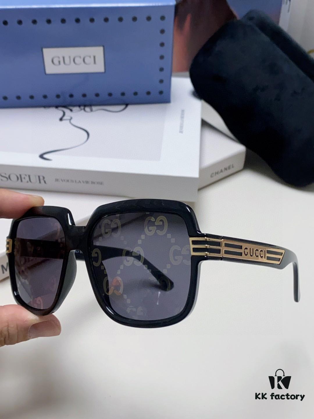 Gucci 2025 New Arrival Classic Round Frame Unisex Design, Flattering on All Face Shapes, Perfect Match for Coats and Dresses, Iridescent Lens UV-Protective Sunglasses