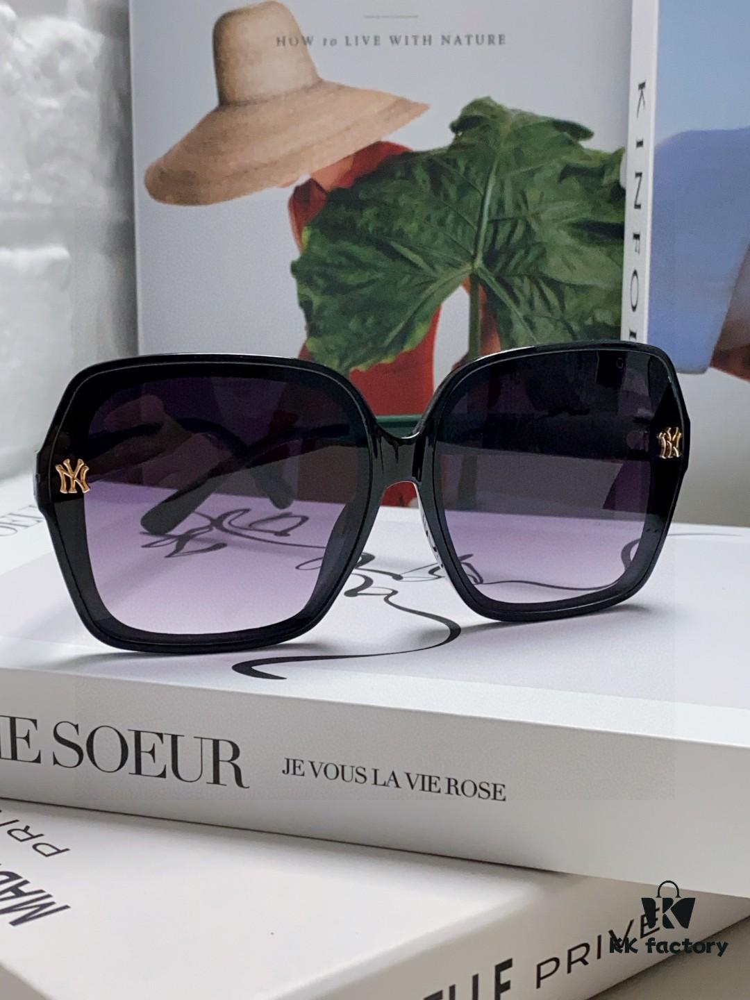 Gucci Women's Sunglasses 2025 New Fashion Oversized Sun Glasses for Women