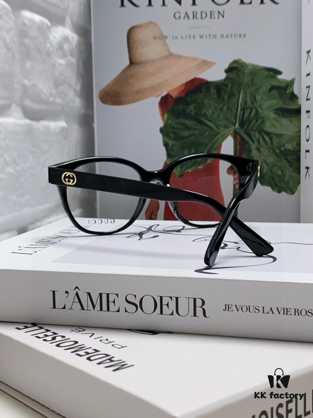 Gucci 2025 New Arrival Women's Woven Art Close-Leg Frame Black Optical Glasses with Classic Red-Green Band, Fashionable Eyewear for Men and Women