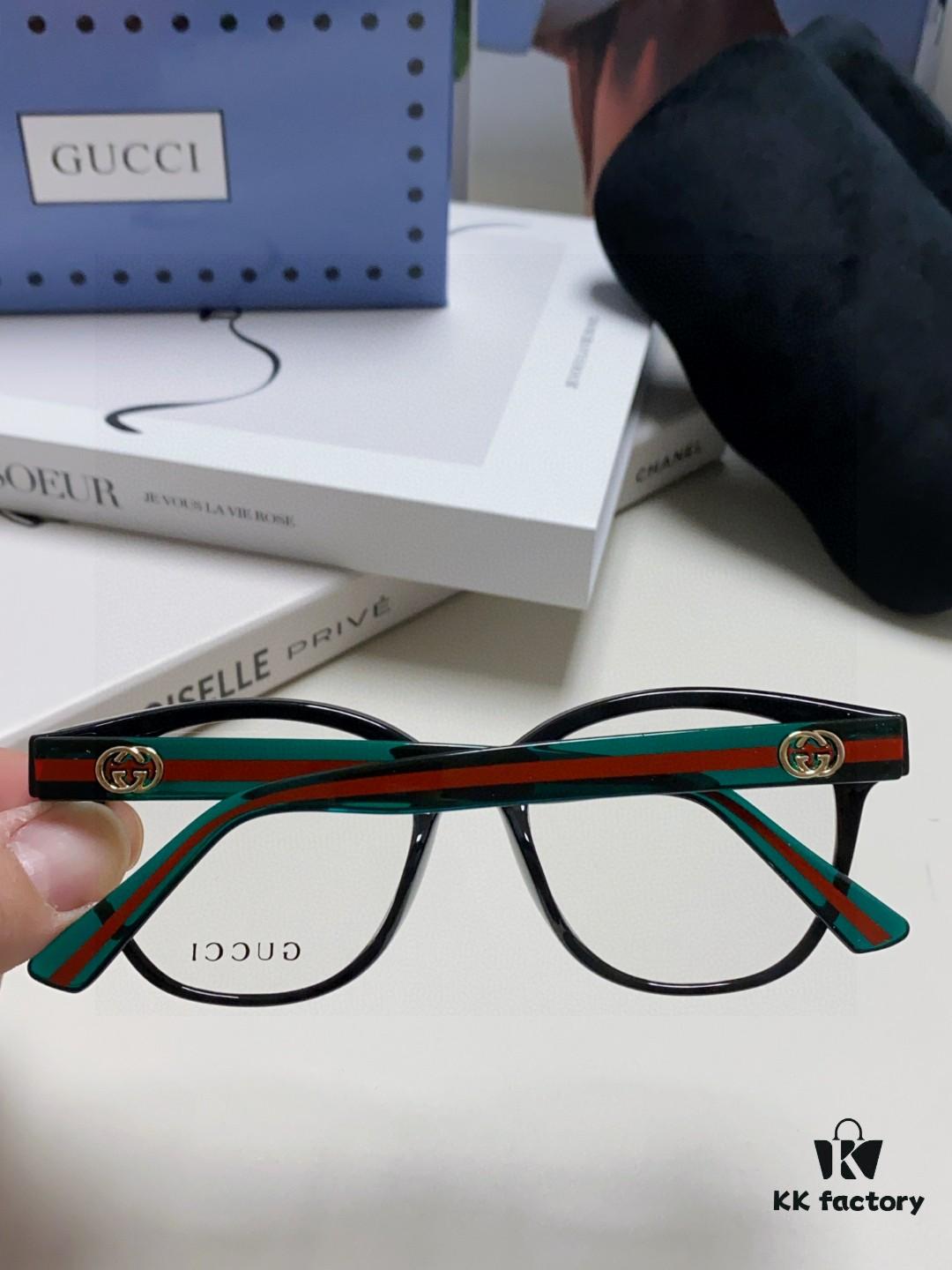 Gucci 2025 New Arrival Women's Woven Art Close-up Frame Black Fashion Sunglasses with Classic Red and Green Band