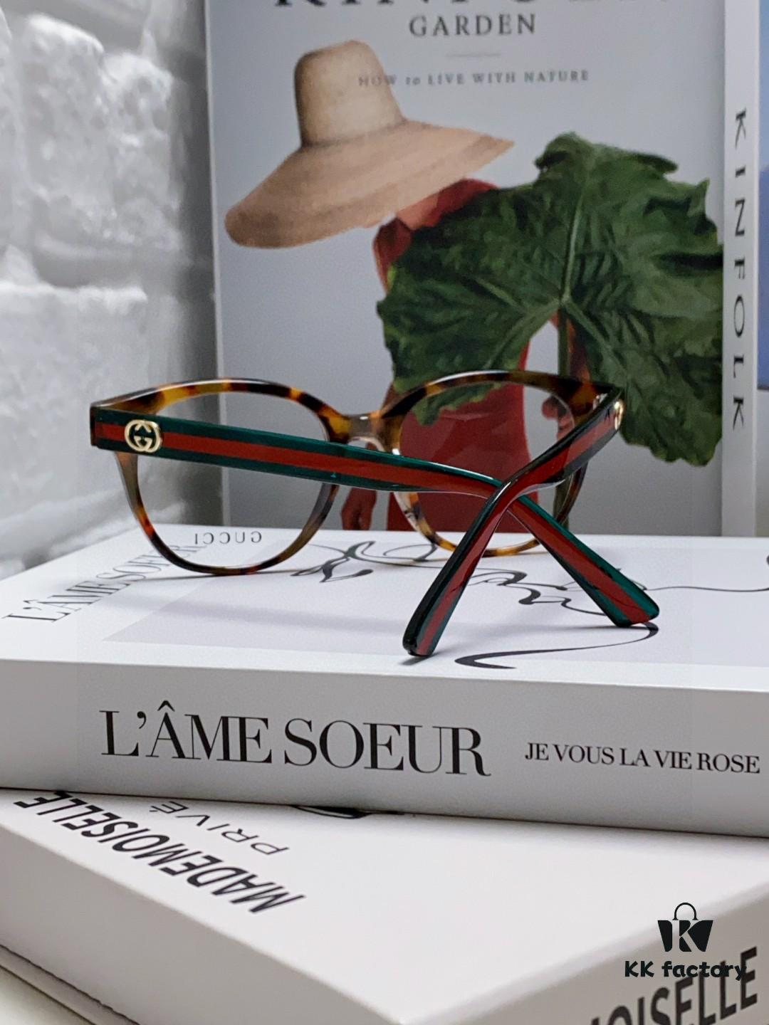 Gucci 2025 New Arrival Women's Woven Art Close-Fit Frame Sunglasses with Classic Red-Green Band, Fashionable Unisex Eyewear