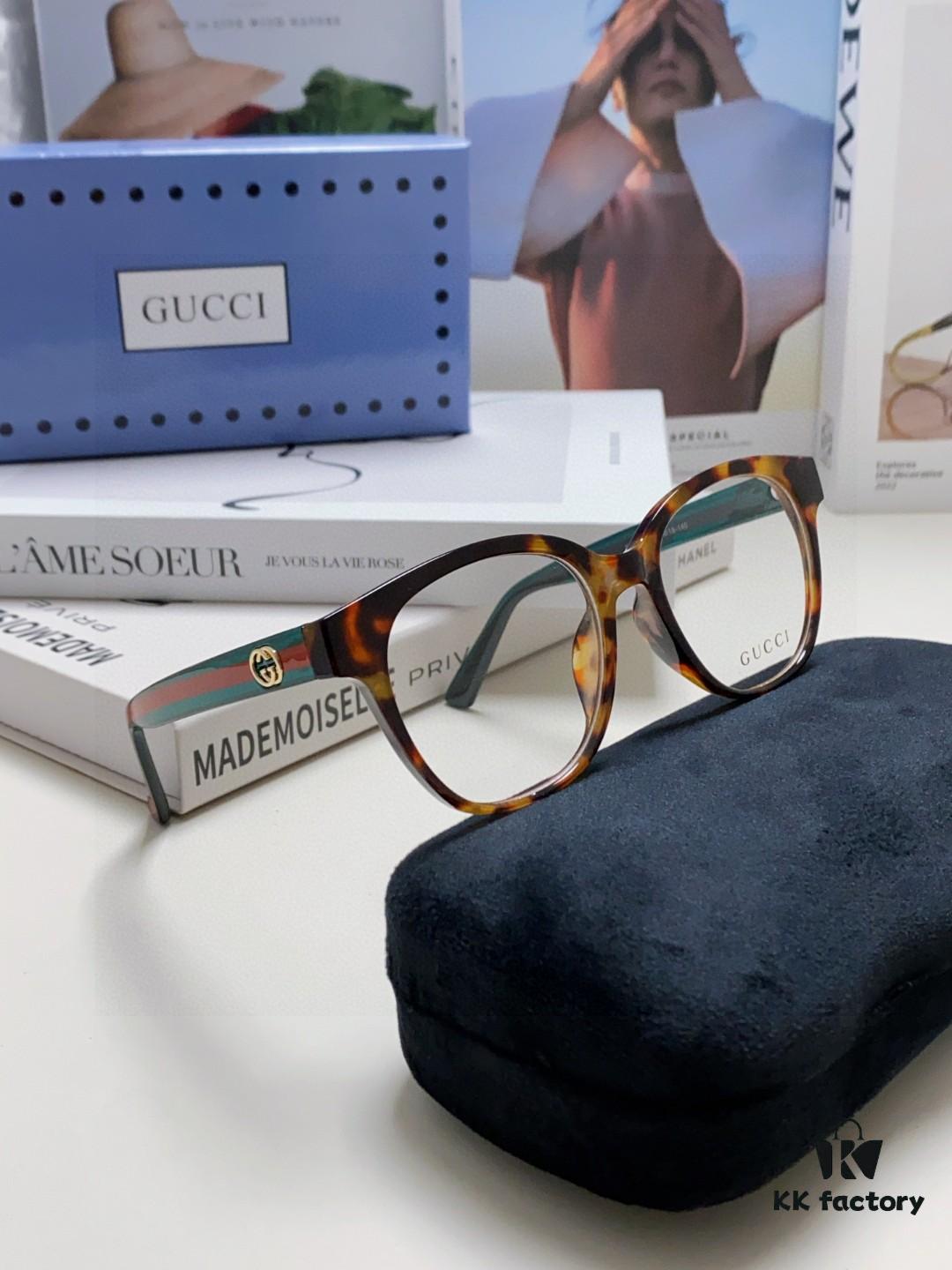 Gucci 2025 New Arrival Women's Woven Art Close-Fit Frame Sunglasses with Classic Red-Green Band, Fashionable Unisex Eyewear