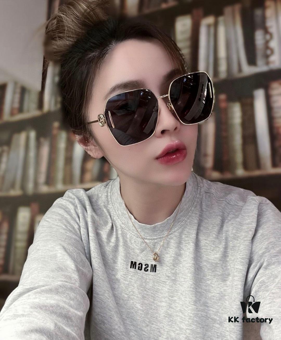 Gucci 2025 New Arrival Fashion Retro Stylish Comfortable Metal Avant-Garde Unisex Sunglasses 1207SA