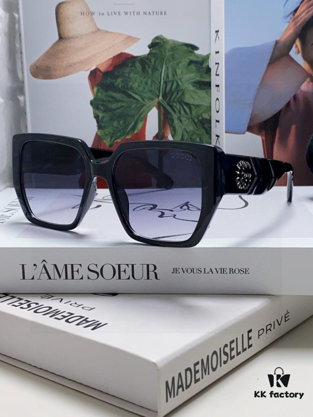 Gucci 2025 New Arrival Influencer Sunglasses for Women, Black Oversized Frame Polarized Sunglasses, Round Face Friendly Celebrity Style Unisex Sun Glasses