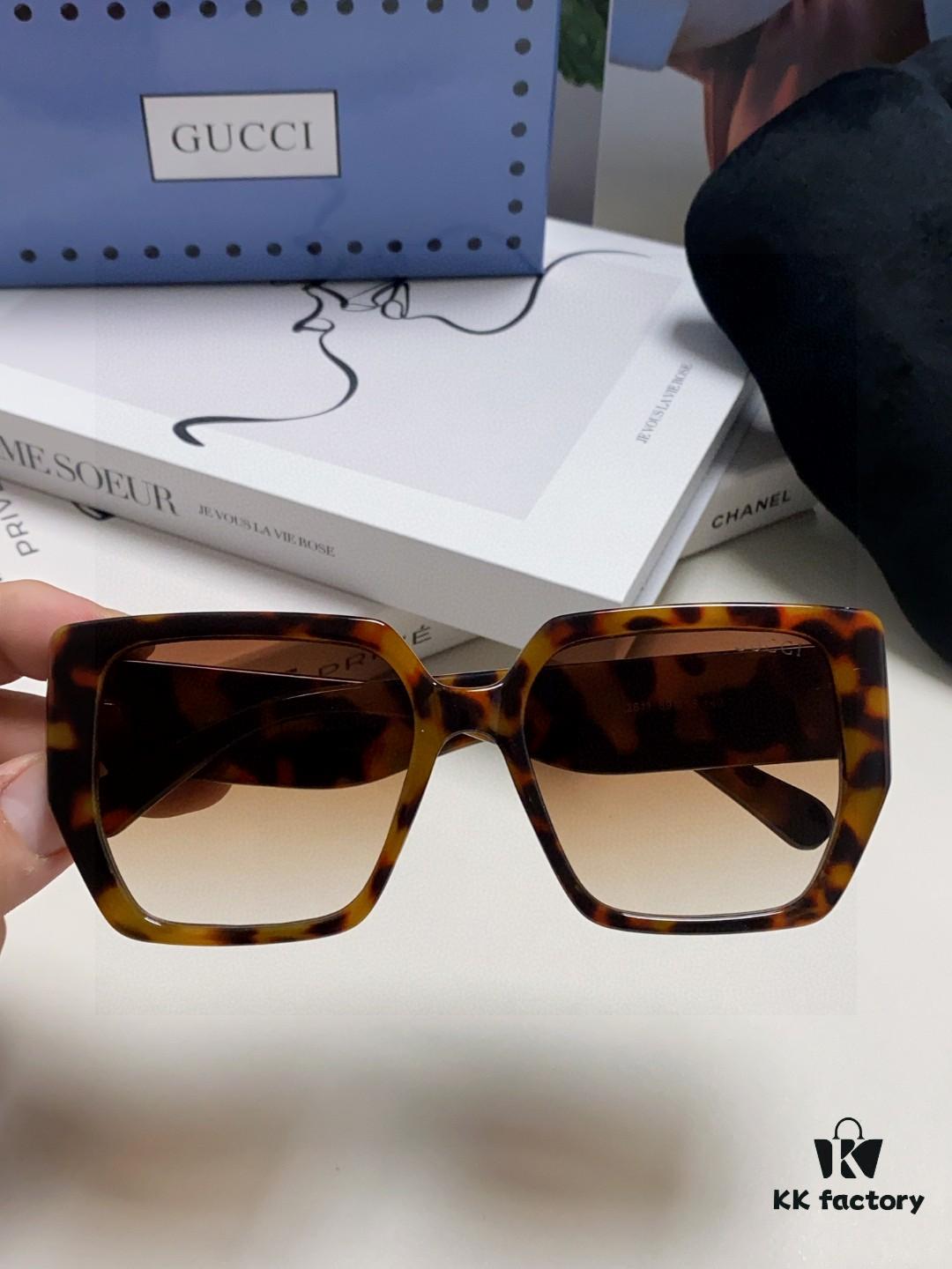 Gucci 2025 New Arrival Influencer Sunglasses for Women, Oversized Black Polarized Sunglasses, Round Face Friendly Celebrity Style Unisex Sun Glasses