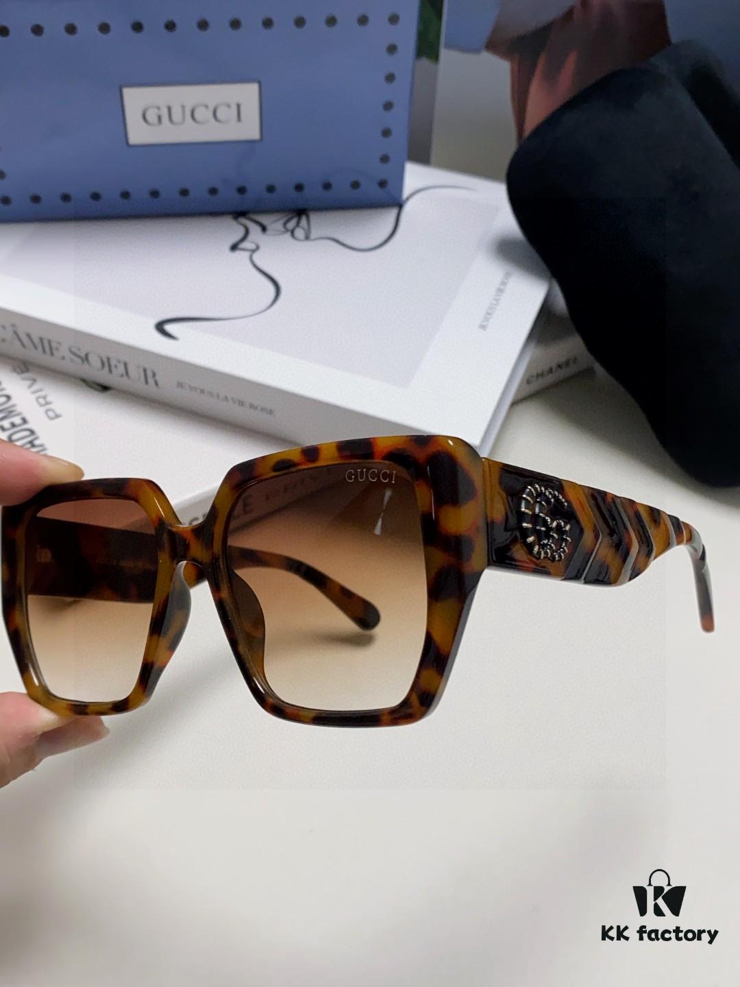 Gucci 2025 New Arrival Influencer Sunglasses for Women, Oversized Black Polarized Sunglasses, Round Face Friendly Celebrity Style Unisex Sun Glasses