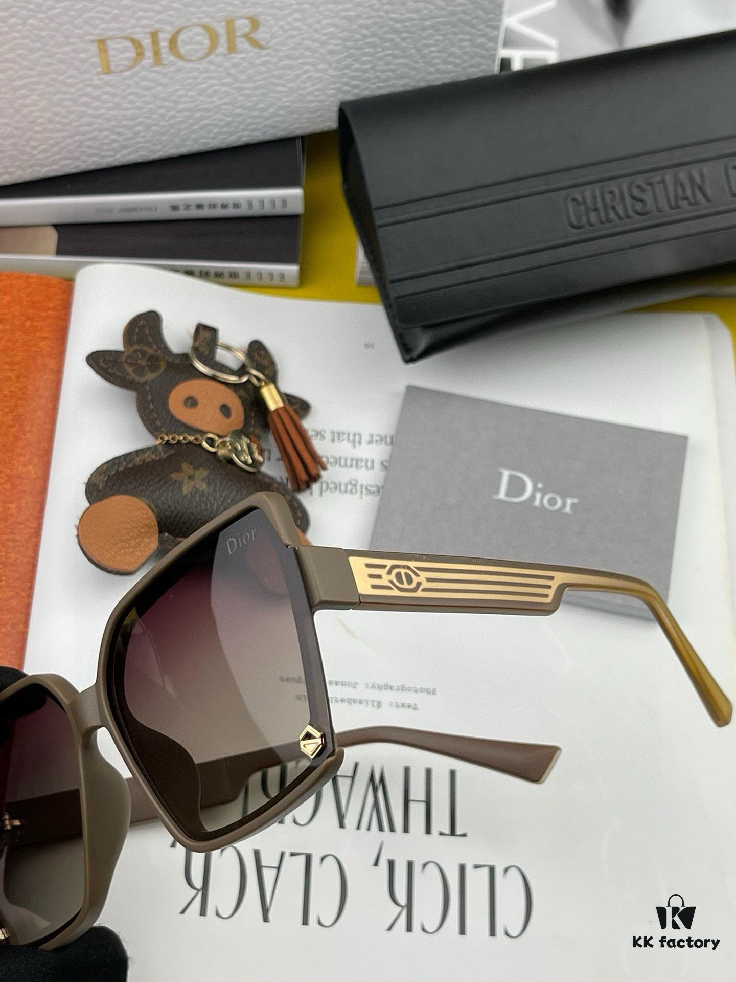 【DIOR】2025 Spring New Arrival Trendy Fashion Rectangular Polarized Sunglasses, High-Quality Comfortable Fit, Influencer Popular Style, Women's HD Thickened Polarized Sunglasses 🕶️ High-Quality TR Frame Model: CD1422
